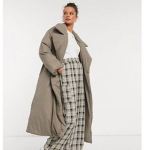 ASOS DESIGN puffer maxi coat w belt (hazelnut)